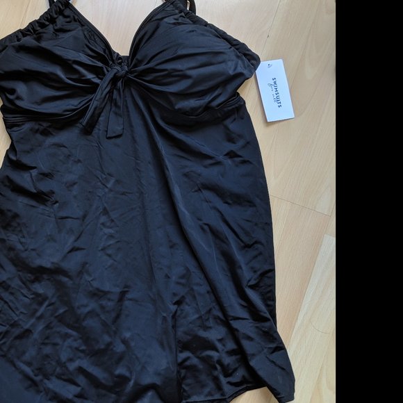 Plus Sized Swimsuit - One Piece with Skirt - Picture 2 of 5